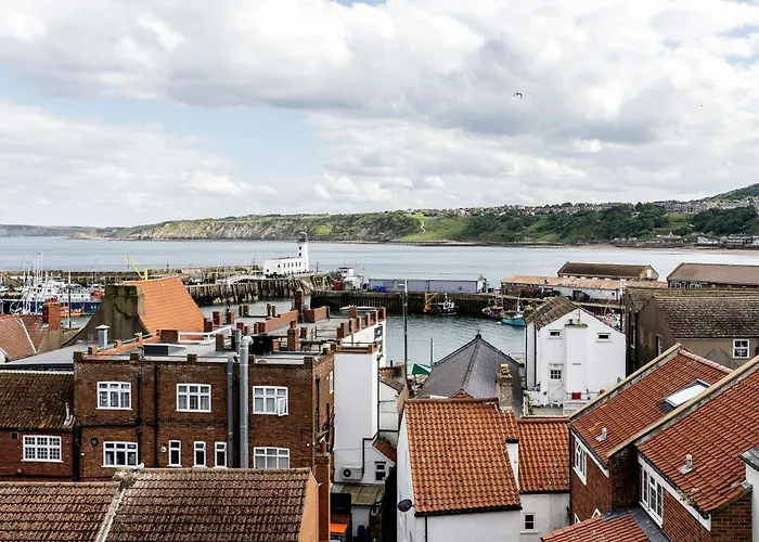 Mid-century Seascape 3-bed Free Parking *