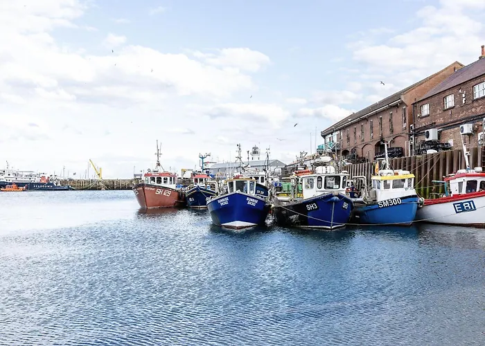 Mid-century Seascape 3-bed Free Parking * Scarborough