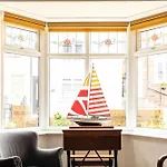 펜션 Mid-century Seascape 3-bed Free Parking 스카버러